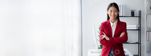 Preview: Businesswoman working in office, Asian female business owner conducts financial management, she set