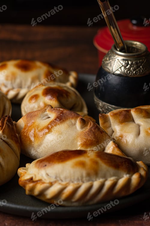 Preview: Argentine empanadas. Empanadas stuffed with meat. Typical food of Argentina