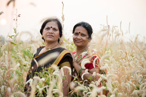 Preview: Smiling woman farmer in agricultural field