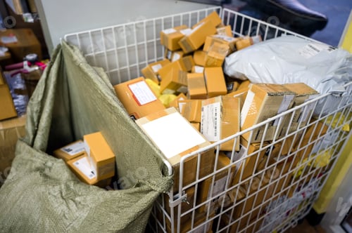 Preview: Cardboard box, shipping of online shopping products in basket at distribution warehouse