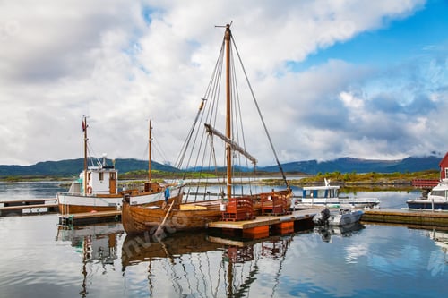 Preview: traditional boats at Haholmen island, Norway