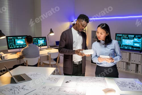 Preview: Vehicle designers working on new model of car