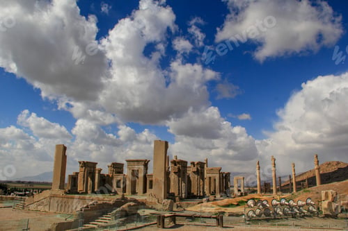Preview: Huge building with columns of the ceremonial capital of the kings of the Achaemenid period