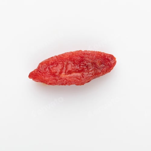 Preview: Single Red Goji Berry on White Background