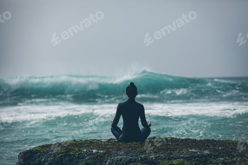 Preview: Woman meditation at the seaside