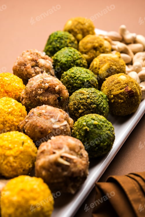 Preview: Dry Fruits Ladoo