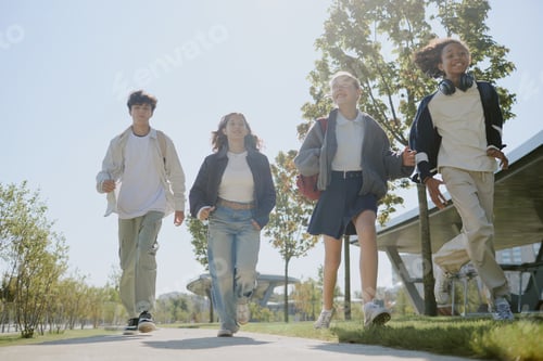 Preview: Close Friends having Fun under Open Sky