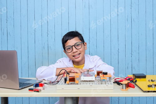 Preview: Stem Education. Smart boy learning