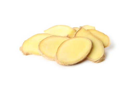 Preview: Fresh raw ginger isolated on white background