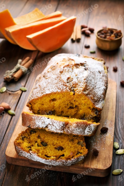 Preview: Sliced pumpkin loaf