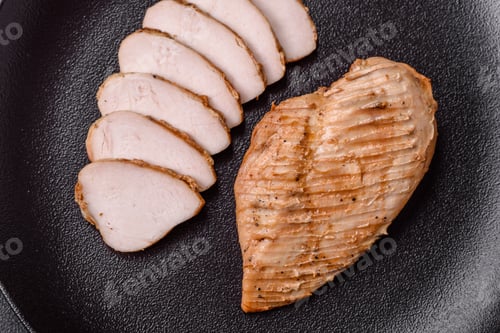Preview: Delicious juicy grilled chicken fillet with salt, spices and herbs