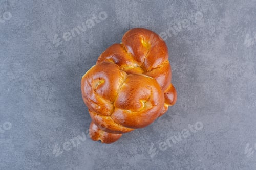 Preview: Sweet heart buns bundle together on marble background