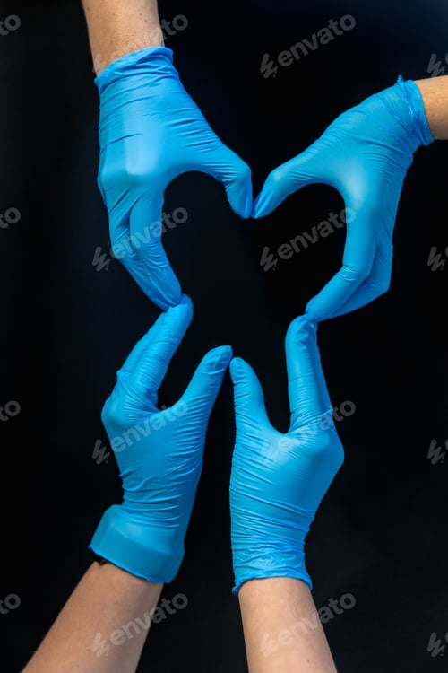Preview: Dentistry. Dental treatment. Hands showing the shape of the tooth.