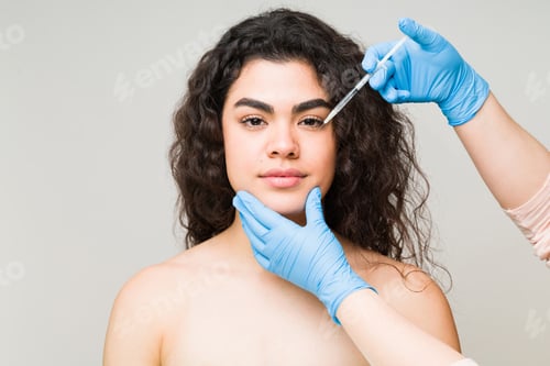 Preview: Portrait of a woman getting a rejuvenating facial injection