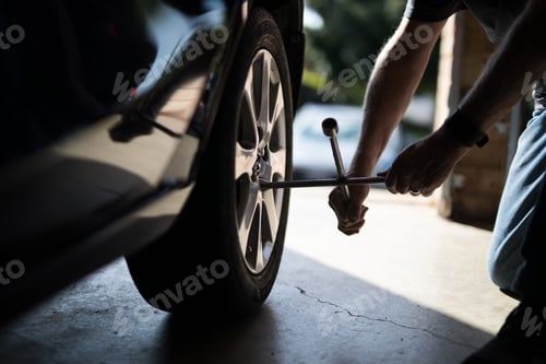 Preview: Change a tire