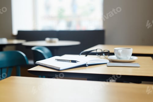 Preview: Workplace in cafe