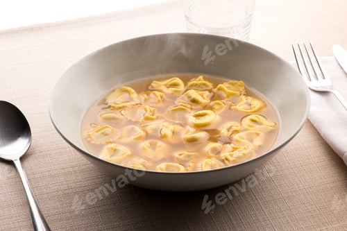 Preview: Tortellini al brodo from Emilia Romagna