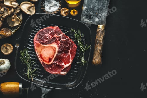 Preview: Raw meat with vegetables on table