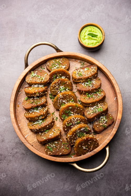 Preview: Gujarati snack muthiya or muthia