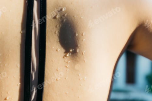 Preview: Back of swimmer