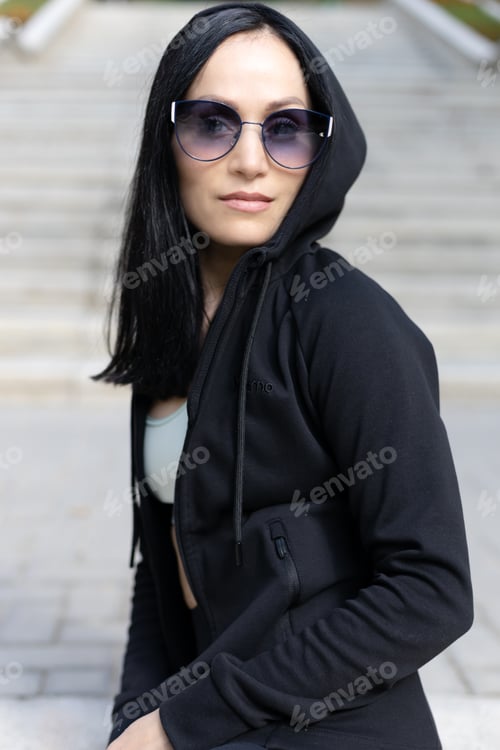 Preview: Young and beautiful woman.