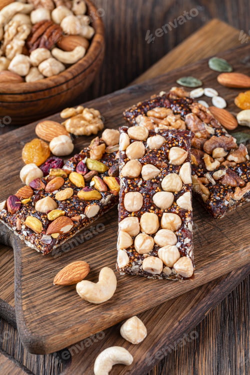 Preview: Granola bar on wooden background