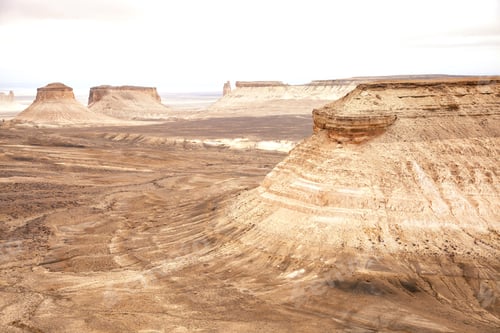 Preview: Bozzhyra tract in Kazakhstan, a scenic and arid desert landscape