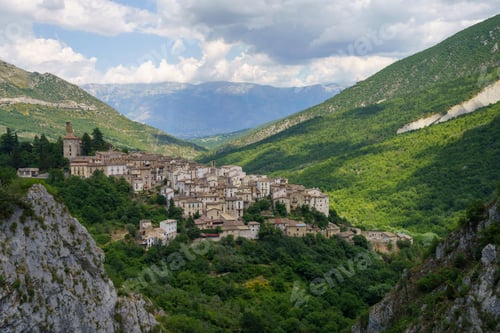 Preview: Road of Gole del Sagittario, famous canyon in Abruzzo