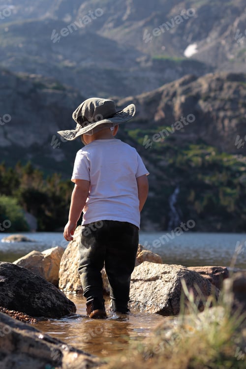 Preview: Boy From Behind