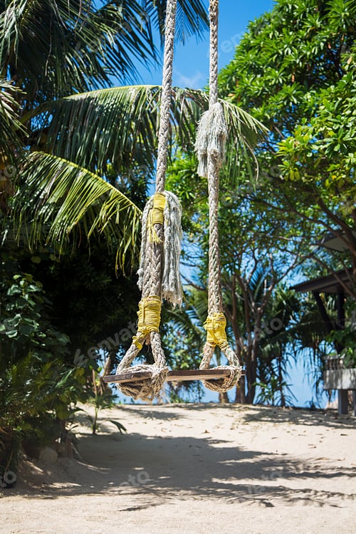 Preview: Swing in Ko Pha Ngan in Thailand