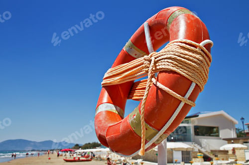 Preview: the red circle on the beach