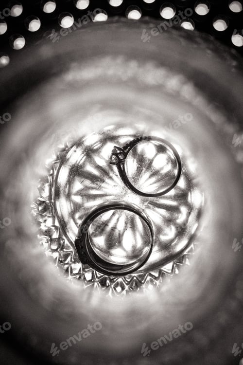 Preview: wedding rings,vintage picture style - Image