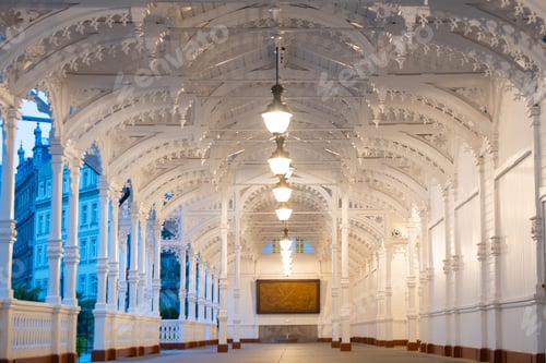 Preview: Market Colonnade