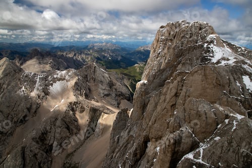 Vista previa: Panoramic view from the top of the Marmolada Glacier, Dolomites, South Tyrol, Italy.