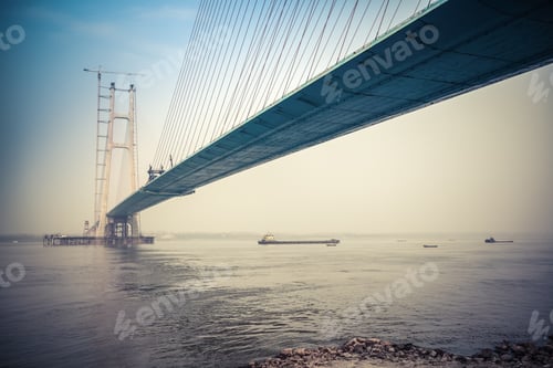 Preview: cable-stayed bridge construction