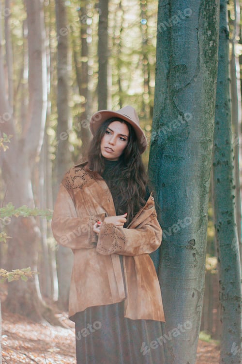 Preview: A beautiful woman wearing a comfy outfit in nature