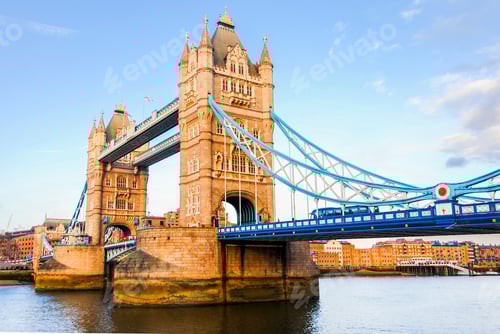 Preview: Tower Bridge on a sunny day, London