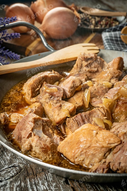 Preview: Stewed pork shoulder.