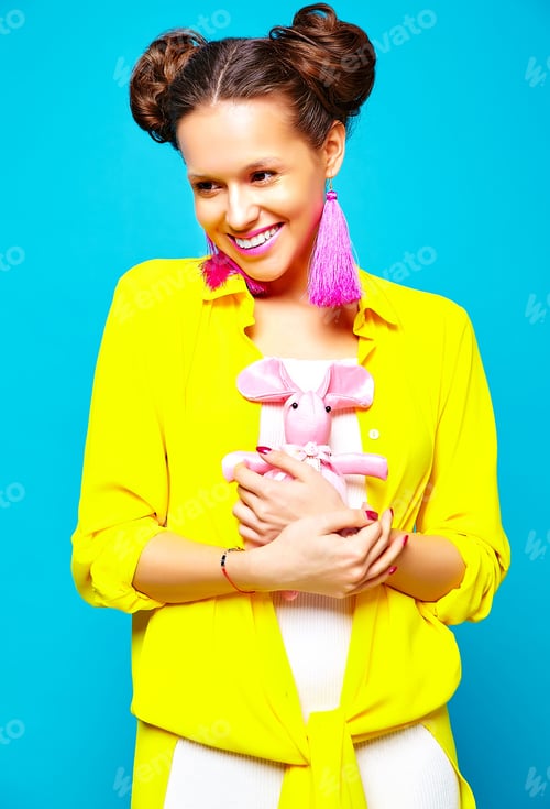 Preview: Fashion girl in casual hipster summer clothes