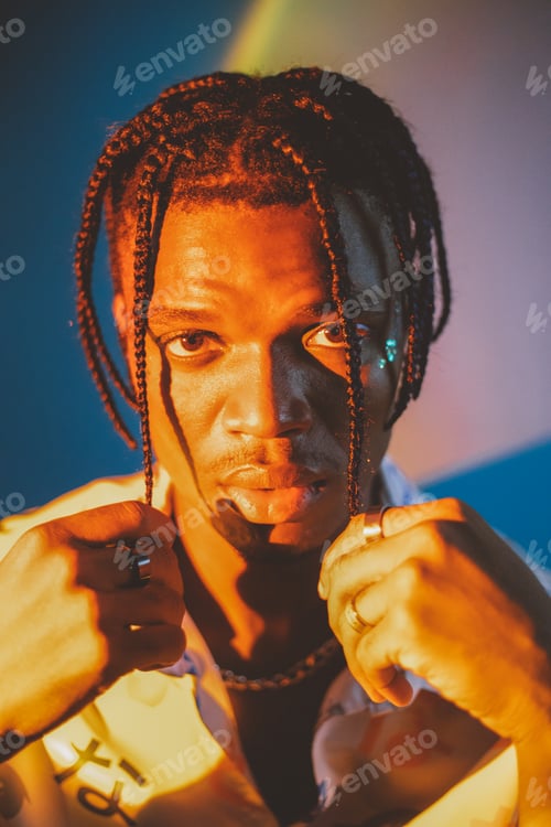 Preview: Confident black man in studio