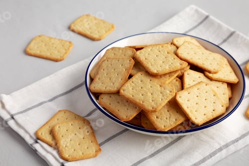 Preview: Oven Baked Crackers on a Plate, side view.