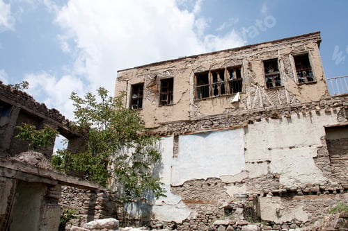 Preview: old abandoned stone house in Turkey