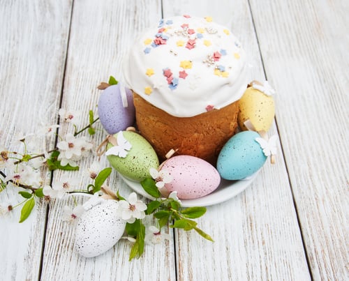 Preview: Easter bread and eggs