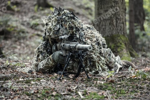 Preview: sniper wearing ghillie suit