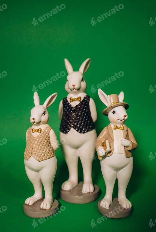 Preview: Easter bunny toyon a green background