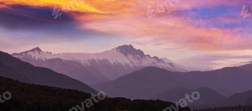 Preview: New Zealand mountains