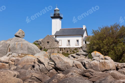 Preview: Point de Pontusval lighthouse
