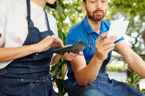 Preview: Calculating average sales receipt