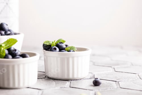Preview: Vanilla dessert panna cotta in bowls