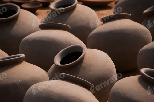 Preview: Abstract background of earthen pot.